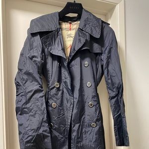 Burberry light Coat /jacket I think it’s waterproof